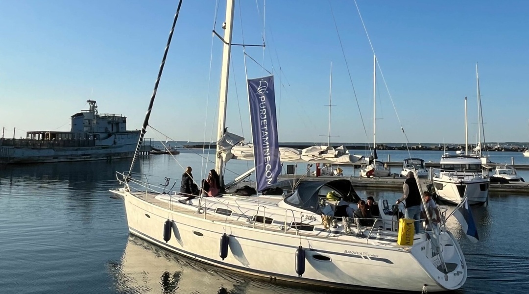Bavaria 39 Adena yacht